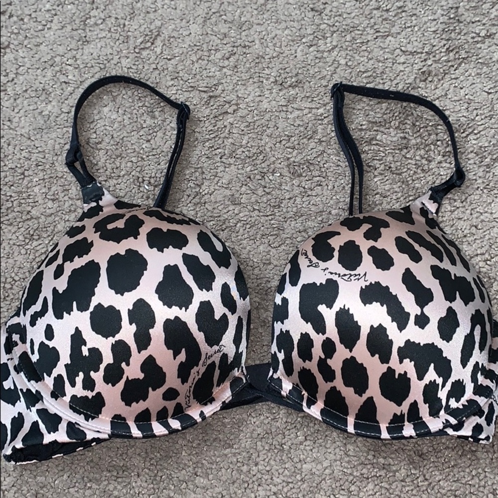 Victoria Secret bombshell bra